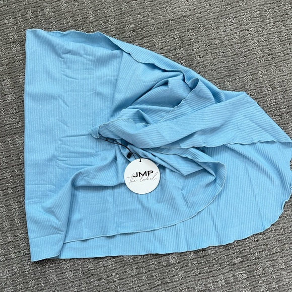 Tahiti Mini Sarong NWT - Picture 2 of 3